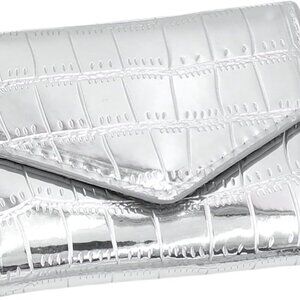 Stylish Silver Crocodile Pattern Wallet for Women - Slim and Portable Design